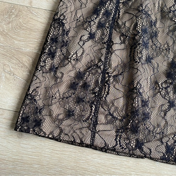 NWT Guess Claudia mini dress lace overlay velvet cap sleeves nude underlining - Picture 8 of 13